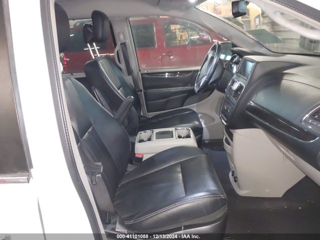 2C4RC1BG0FR727944 Chrysler Town & Country Touring