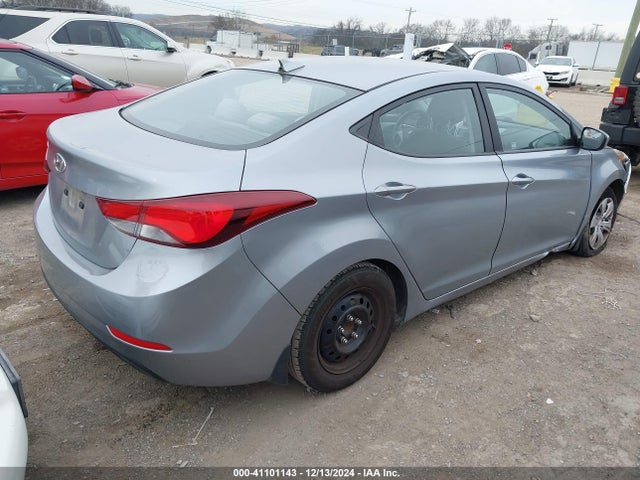 Hyundai ELANTRA SE 2016 5NPDH4AE2GH784173 Image 4