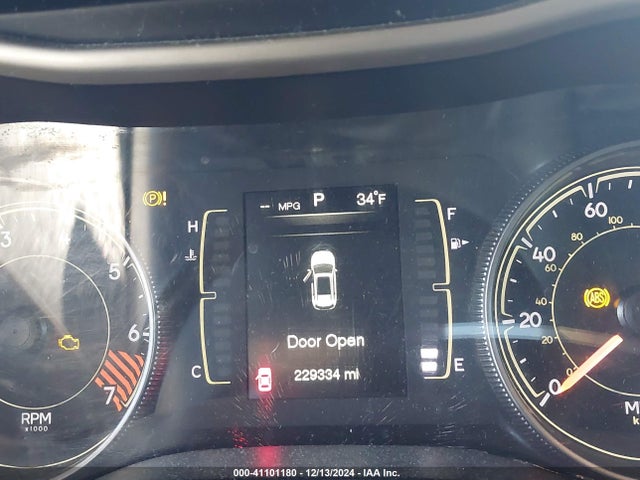 1C4PJLABXEW154393 Jeep Cherokee Sport