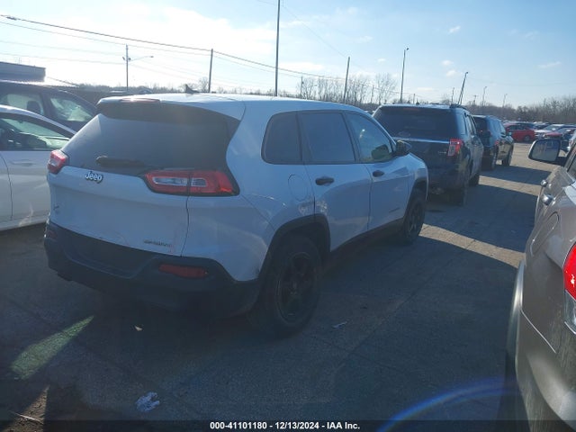 1C4PJLABXEW154393 Jeep Cherokee Sport