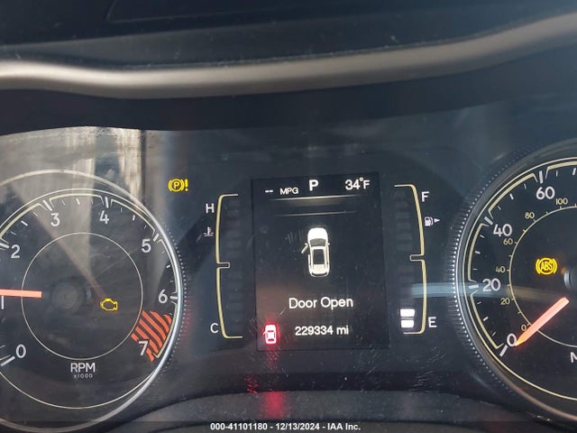 1C4PJLABXEW154393 Jeep Cherokee Sport