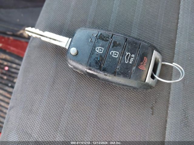 3KPFL4A70JE257639 KIA FORTE S
