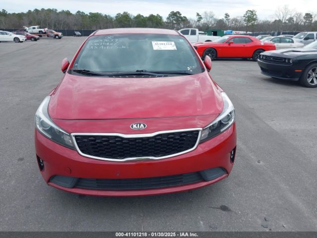 3KPFL4A70JE257639 KIA FORTE S
