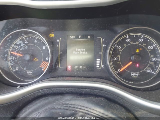 1C4PJLABXFW597094 Jeep Cherokee Sport