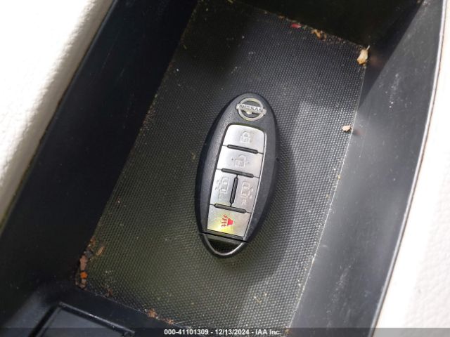 JN8AE2KP1E9102507 Nissan Quest Sv