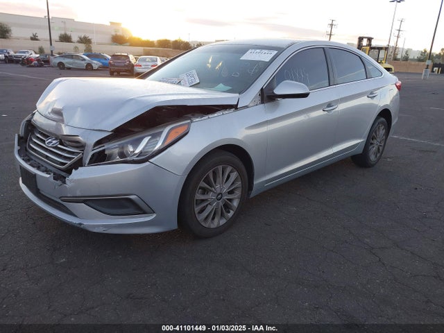 Hyundai Sonata 2017 5NPE24AF6HH561974 Image 2