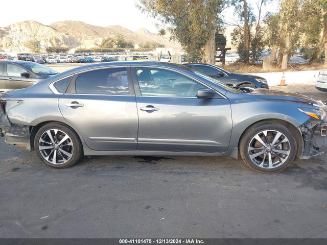 Nissan Altima 2.5 Sr 2017 1N4AL3AP8HN303444 Image 14