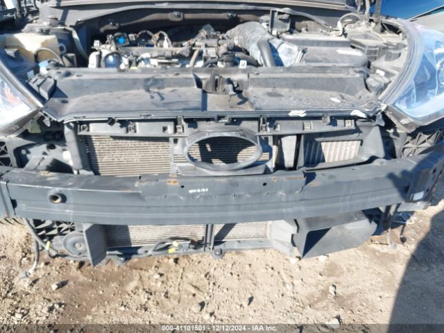KMHTC6AE3HU312847 Hyundai Veloster Turbo