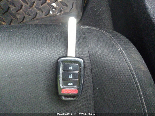 Honda Civic Lx 2018 2HGFC2F56JH561463 Image 11