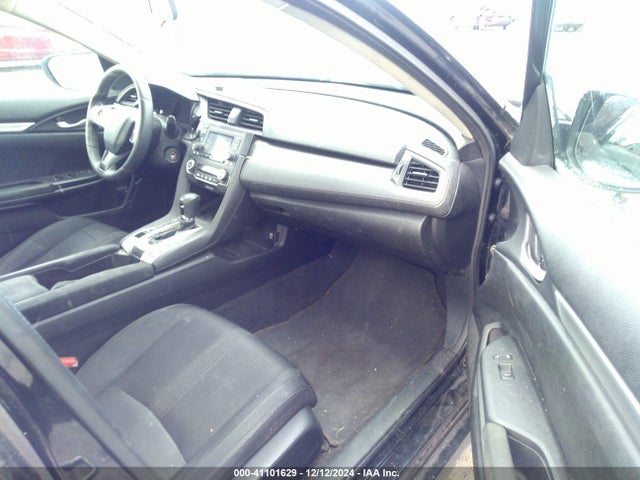 Honda Civic Lx 2018 2HGFC2F56JH561463 Image 5