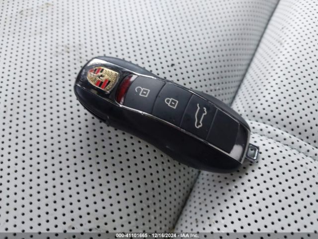 2022 PORSCHE MACAN WP1AA2A56NLB04522 Photo 10