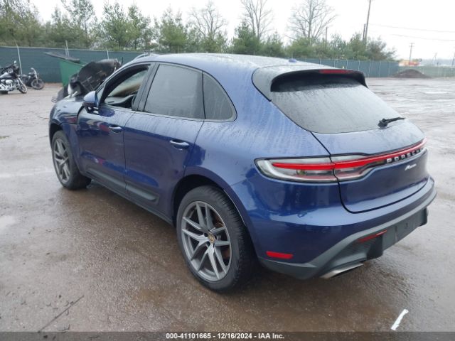 2022 PORSCHE MACAN WP1AA2A56NLB04522 Photo 2