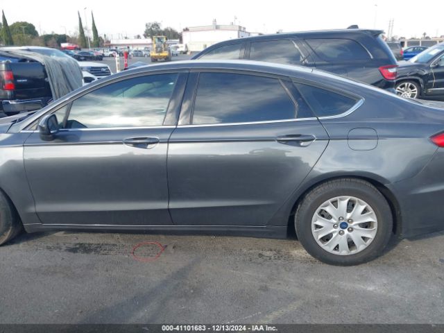 3FA6P0G79KR135513 Ford FUSION S