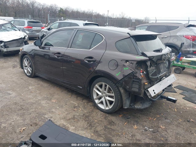 Lexus CT 200H 2014 JTHKD5BH1E2182248 Image 3