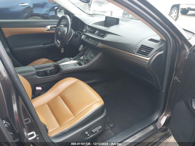 Lexus CT 200H 2014 JTHKD5BH1E2182248 Image 5