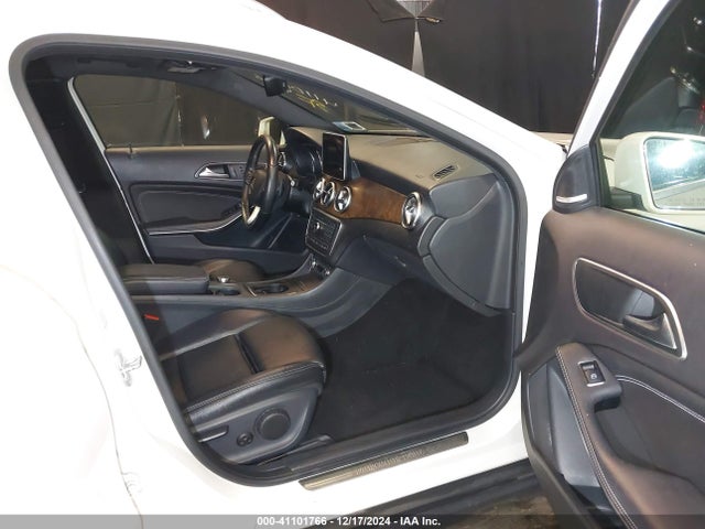 WDCTG4GB7GJ228616 Mercedes-Benz Gla 250 4matic
