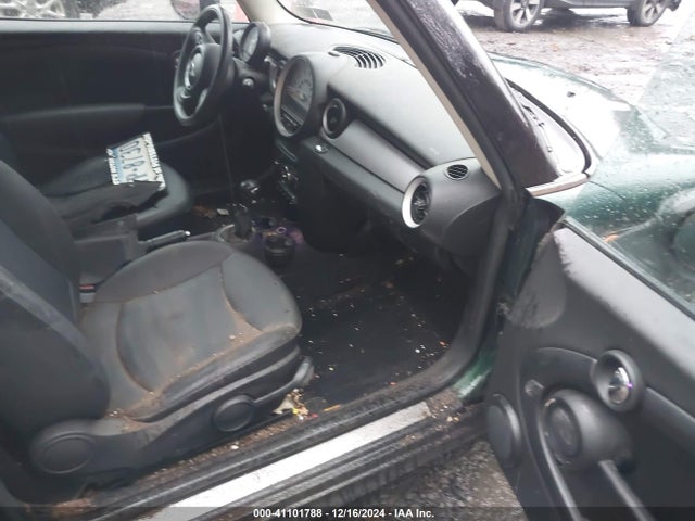 2012 MINI COOPER WMWSU3C55CT263316 Photo 4
