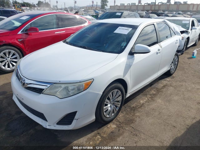 Toyota CAMRY LE 2014 4T4BF1FK2ER431494 Image 2