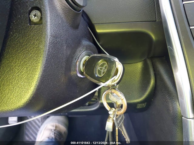 4T1BF1FK6HU643958 Toyota CAMRY SE