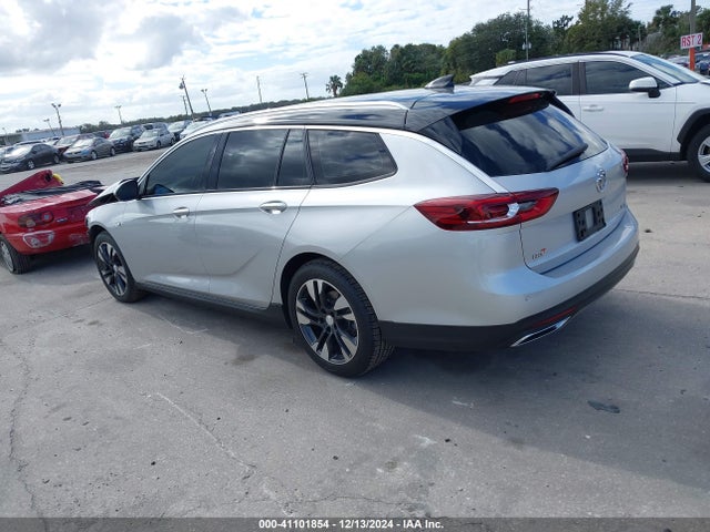 W04GV8SXXJ1151751 Buick Regal Tourx Essence