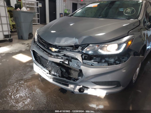 1G1BE5SM9J7151198 Chevrolet Cruze Lt Auto