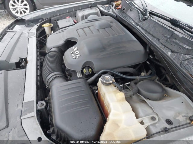 Dodge Challenger Sxt 2018 2C3CDZAGXJH123615 Image 10