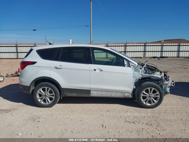 Ford ESCAPE SE 2019 1FMCU0GD6KUB81882 Image 14
