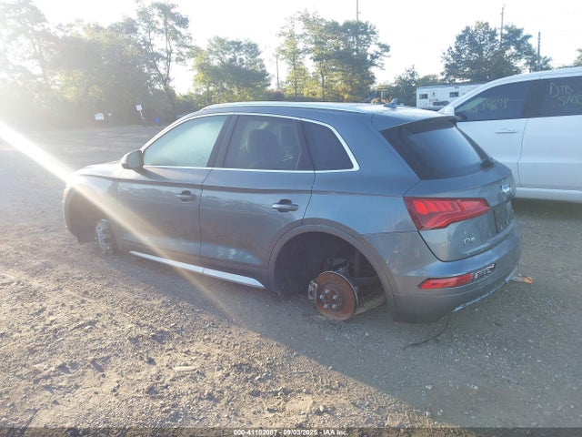 2020 AUDI Q5 WA1BNAFY1L2062958 Photo 2