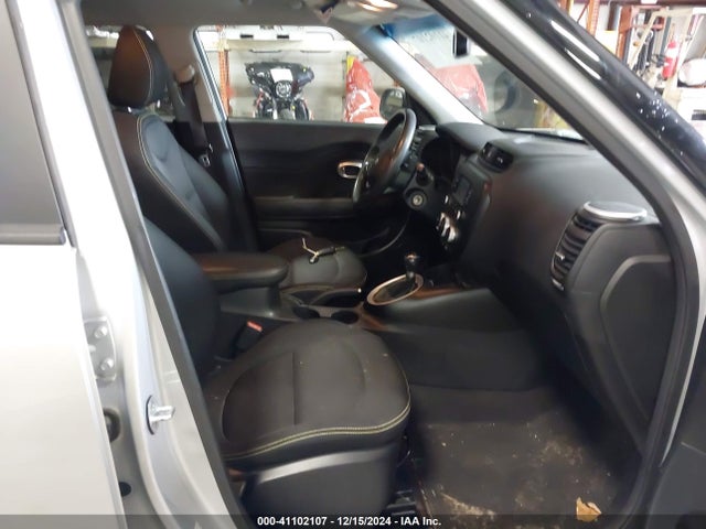 KIA SOUL + 2016 KNDJP3A52G7860365 Image 5