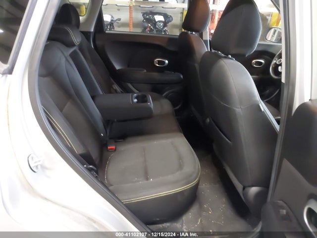 KIA SOUL + 2016 KNDJP3A52G7860365 Image 8