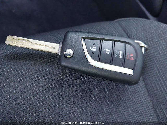 5YFB4MDE3RP146647 Toyota COROLLA LE
