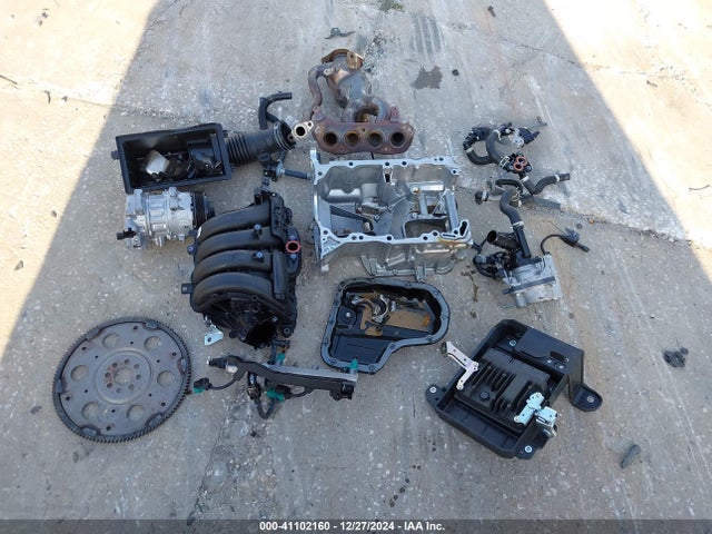 5YFB4MDE3RP146647 Toyota COROLLA LE