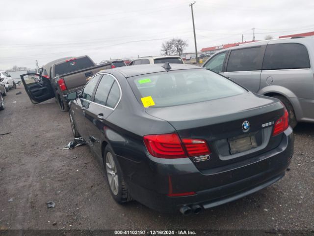 2012 BMW 528I WBAXH5C54CDW05595 Photo 2