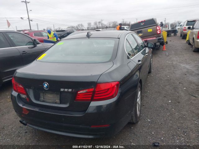 2012 BMW 528I WBAXH5C54CDW05595 Photo 3