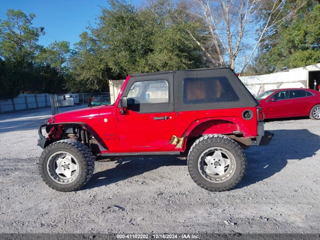 1C4AJWAG2HL670725 Jeep Wrangler Sport 4x4