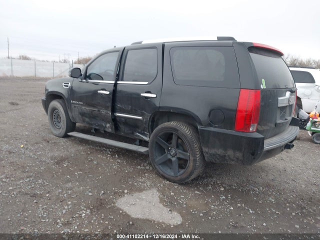 2008 CADILLAC ESCALADE 1GYFK63878R197517 Photo 2