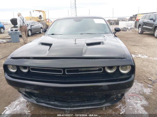 2C3CDZAT6FH782845 Dodge Challenger R/t