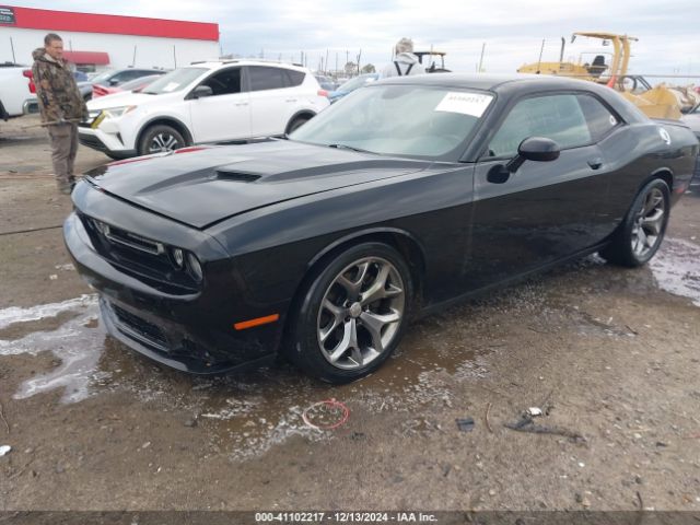 2C3CDZAT6FH782845 Dodge Challenger R/t