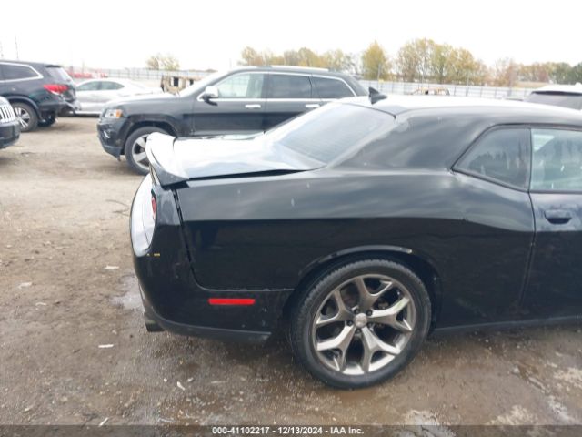 2C3CDZAT6FH782845 Dodge Challenger R/t