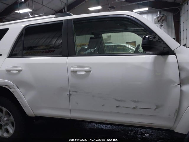 JTEBU5JR0K5721542 Toyota 4RUNNER SR5