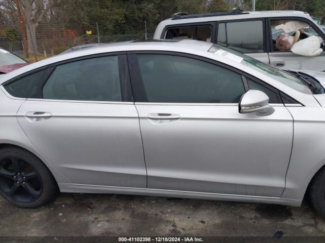 1FA6P0HD4F5120365 Ford FUSION SE
