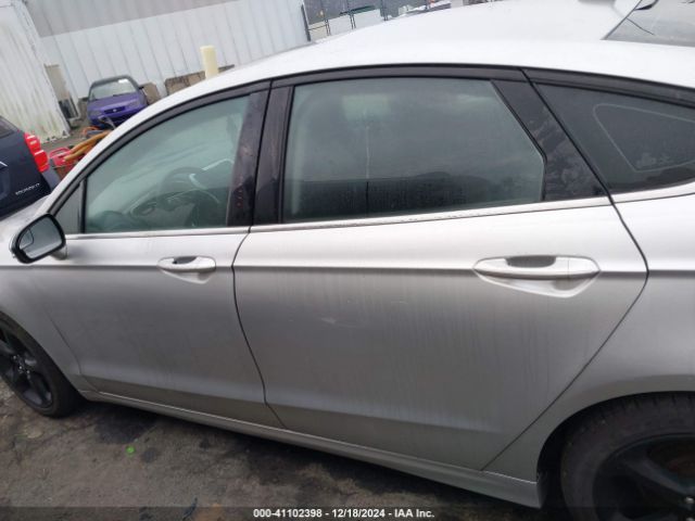 1FA6P0HD4F5120365 Ford FUSION SE
