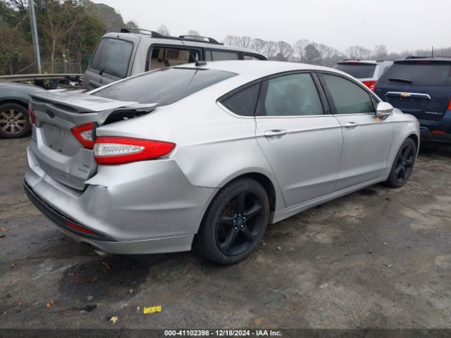 1FA6P0HD4F5120365 Ford FUSION SE
