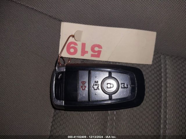 3FA6P0HD7KR230575 Ford FUSION SE