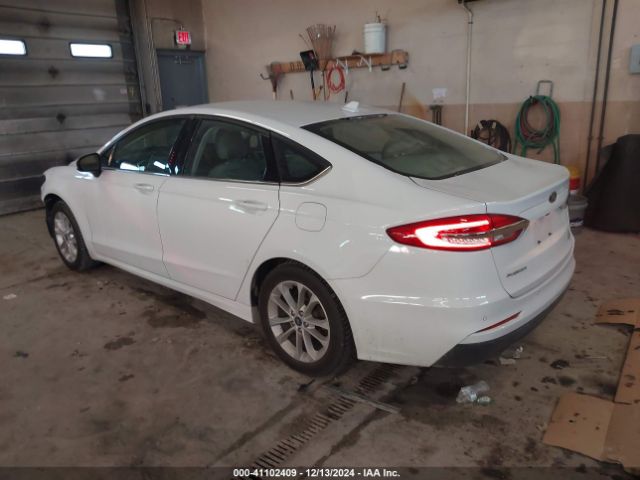 3FA6P0HD7KR230575 Ford FUSION SE