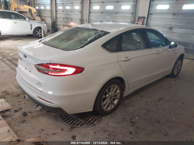 3FA6P0HD7KR230575 Ford FUSION SE