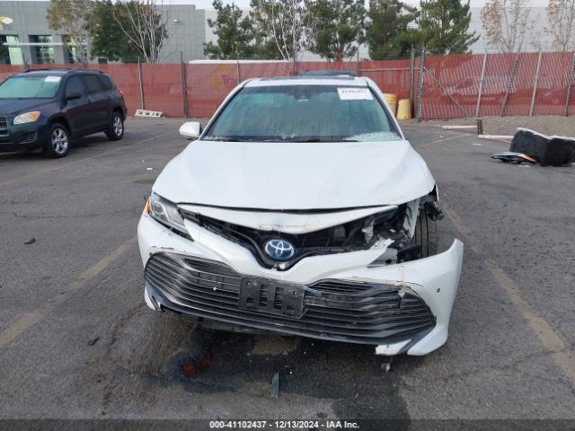 4T1B21HKXJU006621 Toyota Camry Hybrid Xle
