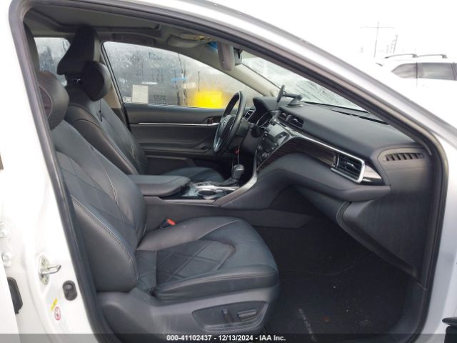 4T1B21HKXJU006621 Toyota Camry Hybrid Xle