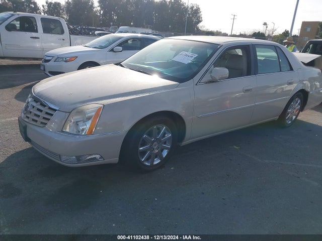 2011 CADILLAC DTS 1G6KH5E6XBU111052 Photo 1