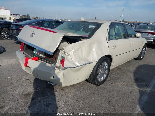 2011 CADILLAC DTS 1G6KH5E6XBU111052 Photo 3